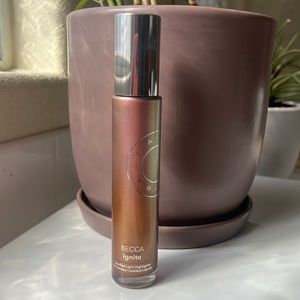 Becca Ignite Liquid Highlighter NIB